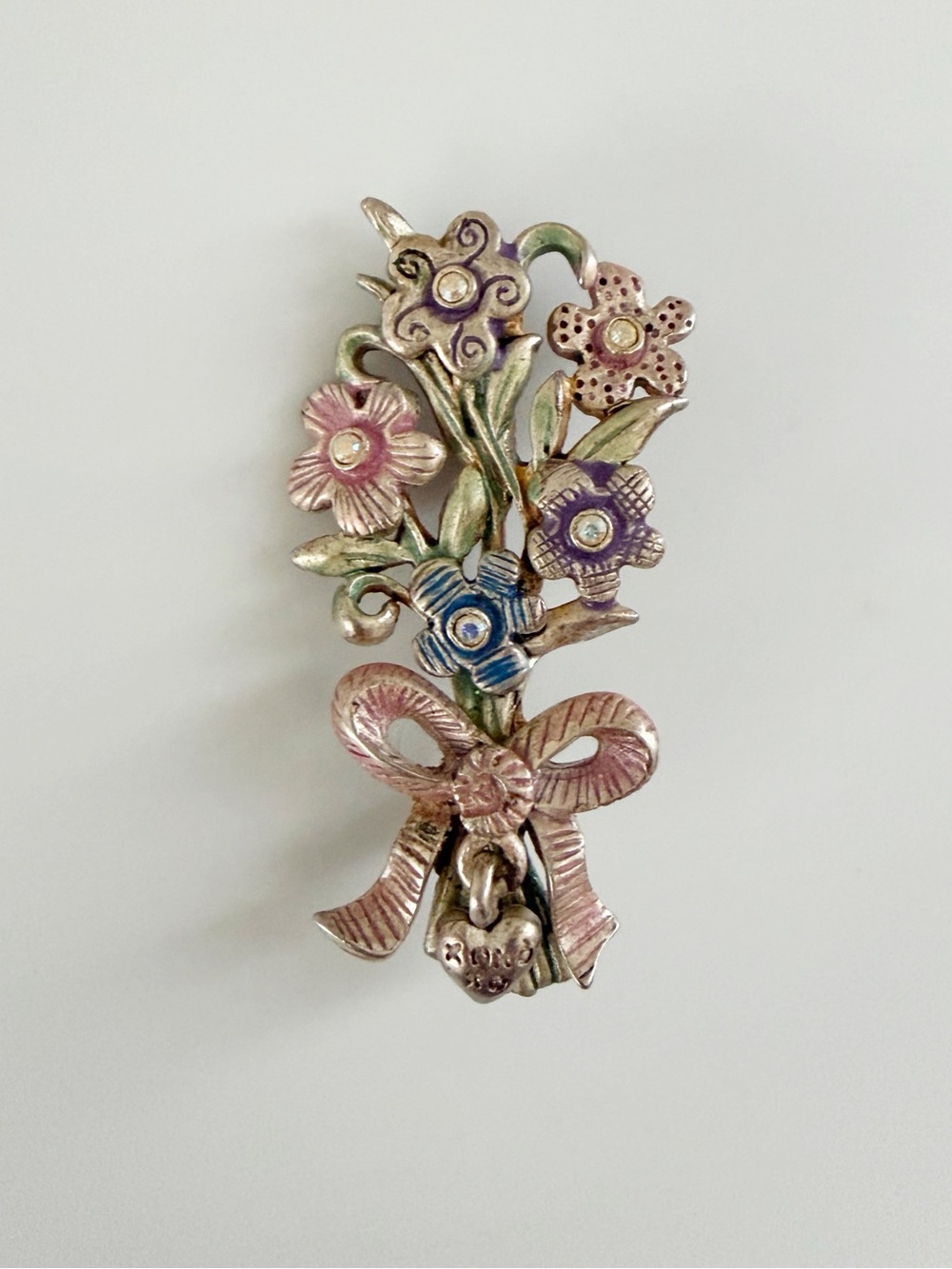 Vintage Floral Rhinestones Boutique Dangle XOXO Heart Brooch Pin Silver Tone